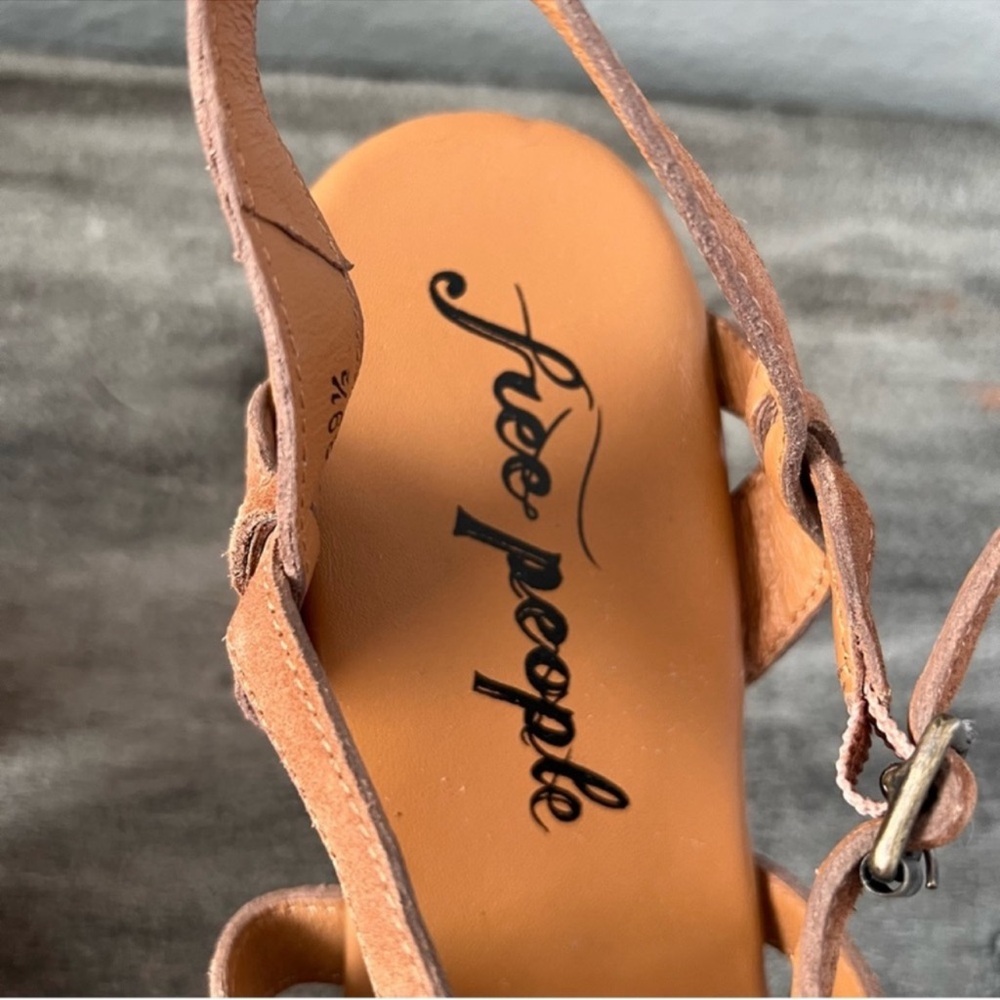 Free People Lisbon MJ Platform Sandals in Brandy Suede size 39.5, US 9.5 - Picture 5 of 16